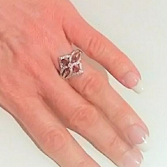 Ring Simulated Ruby Sapphire Diamond Sz 8 Clover Blossom Fleur Brilliant Sparkle - Picture 7 of 8